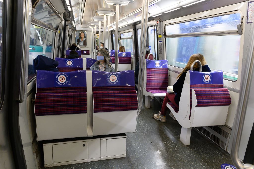 Après la tentative de viol dans le RER C, une pétition réclame des wagons réservés aux femmes © Jacques Witt/SIPA