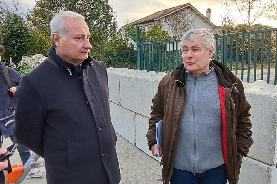 Jean-Luc Moudenc, président de Toulouse Métropole, et Christian Bourgeois, en charge de la coordination des bases de loisirs métropolitaines.