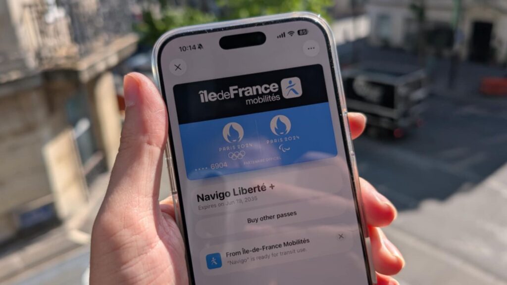 Navigo Liberté+ sur iPhone dans APple Cartes. // Source : Numerama