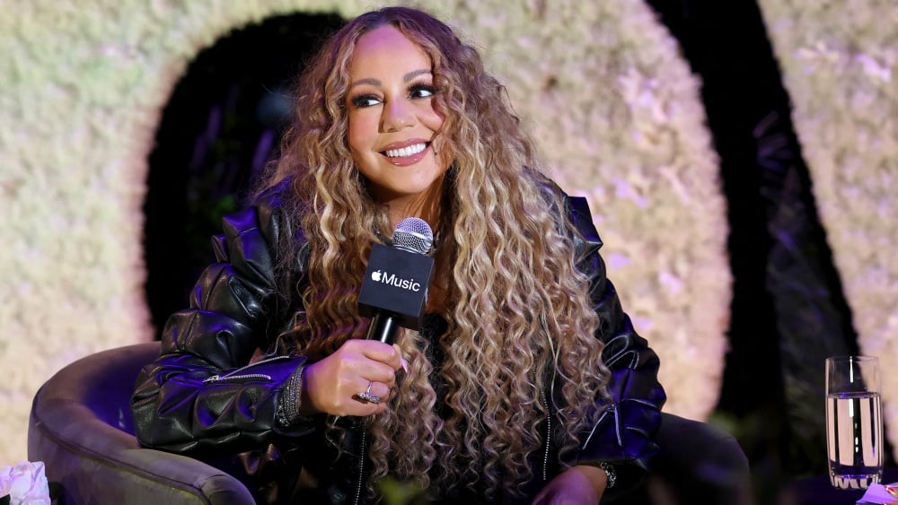 Mariah Carey lance la saison de Noël 2025