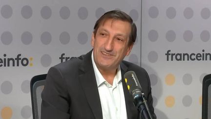 Guillaume Darrasse, directeur général d'Auchan Retail, le 28 novembre 2025 sur franceinfo. (FRANCEINFO / RADIO FRANCE)