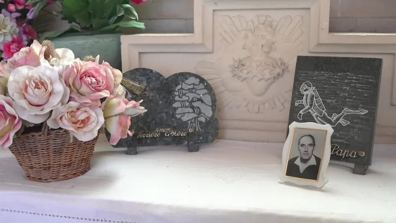 Détails de l'intérieur de la chapelle d'Orival (Seine-Maritime)