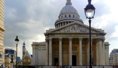 la "guerre de sapin" entre ces prestigieux lycées brutalement interrompue par la police