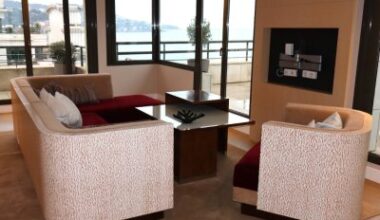 Un pan de la Riviera à emporter : le mobilier du Palais de la Méditerranée (…)