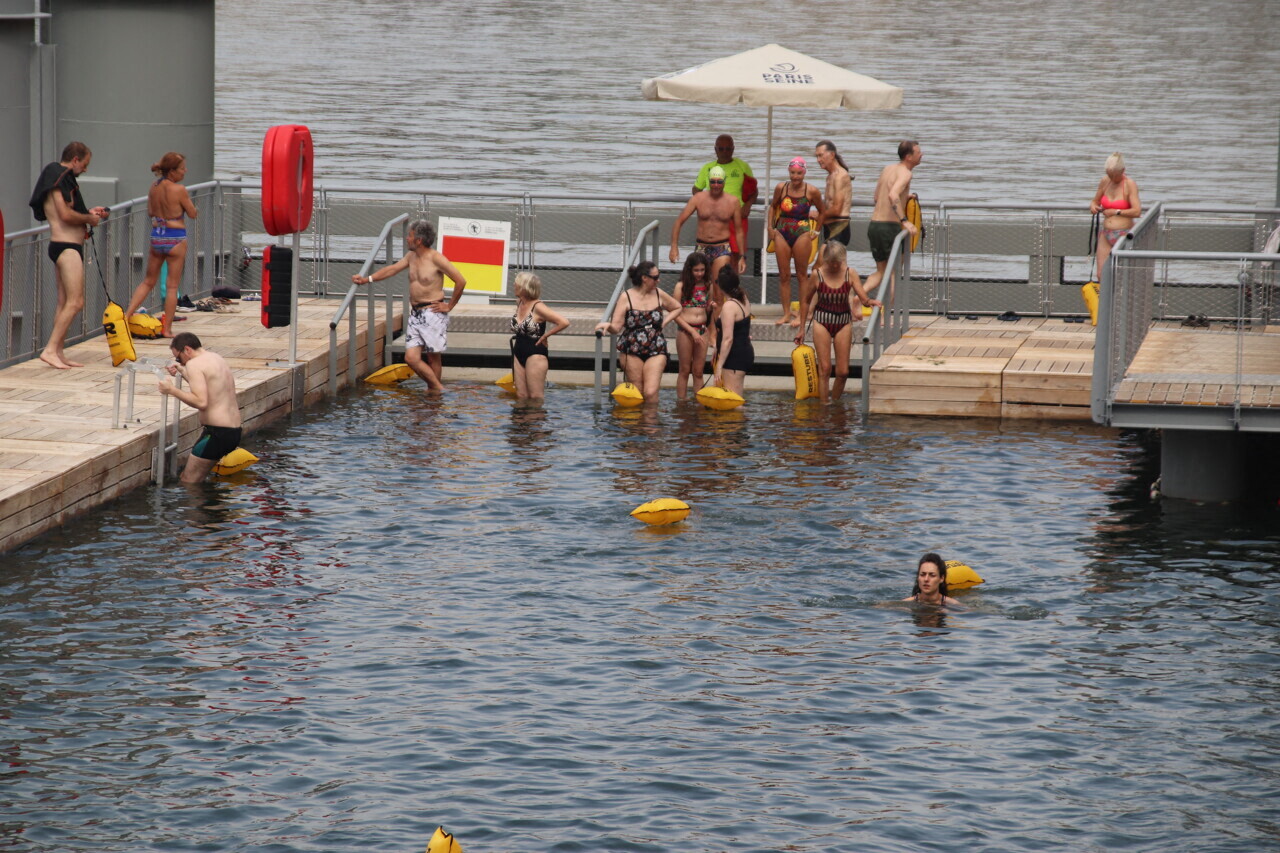 Des baignades gratuites dans la Seine, mais une addition salée pour la Ville de Paris