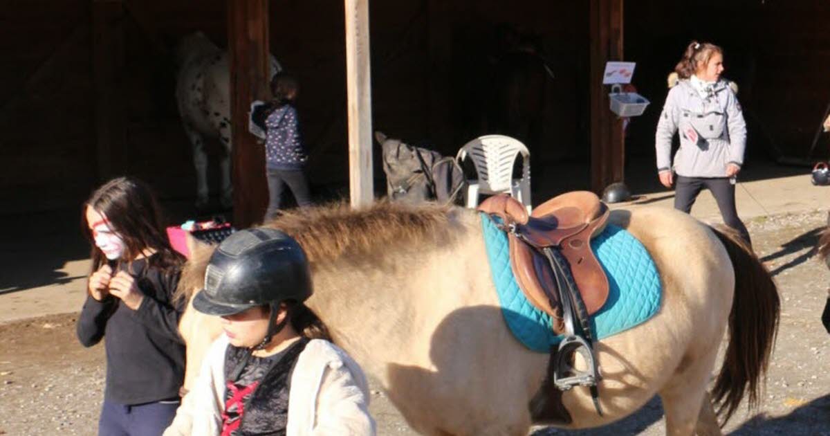 La Talaudière. Sorciers et sorcières au centre équestre