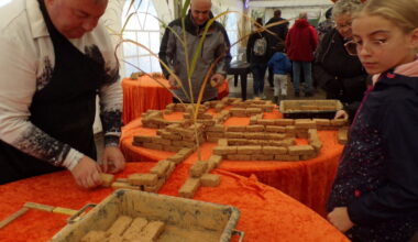 un millier de personnes pour construire le labyrinthe des 25 ans à venir