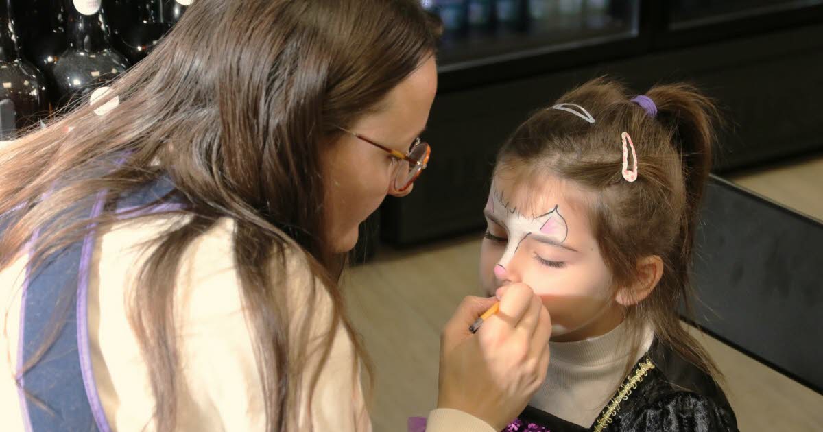 La Fouillouse. Pour la fête d’Halloween, les enfants de la commune ont pu être maquillés par une professionnelle