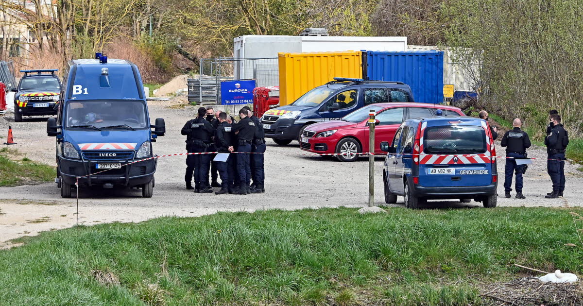 peine ferme mais aménageable pour trois des cinq prévenus