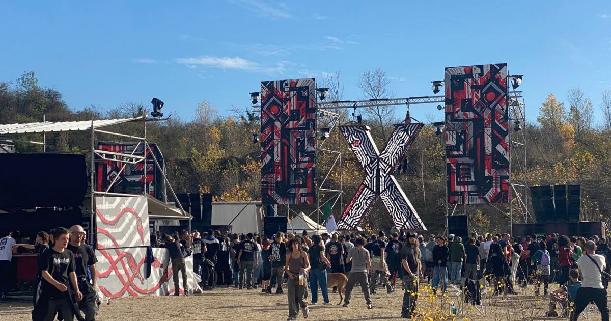 une rave party est en cours à l’est de Lyon