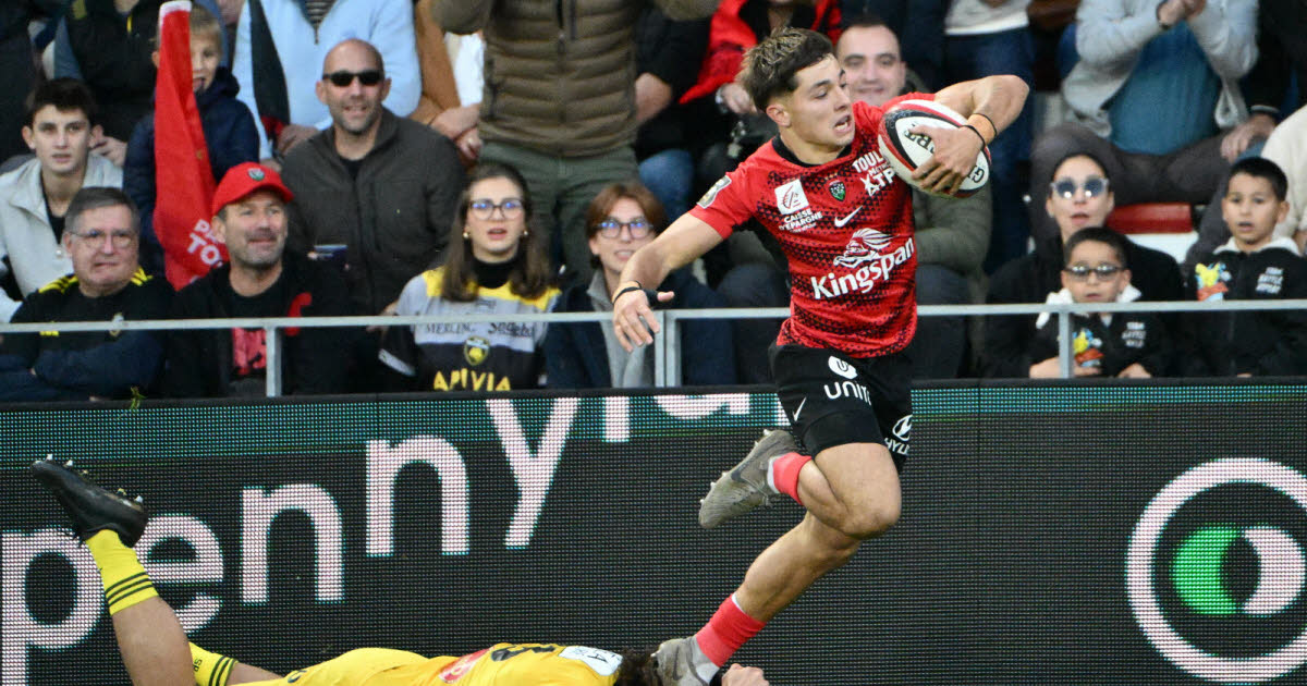 sans pitié contre La Rochelle, Toulon rejoint Toulouse en tête
