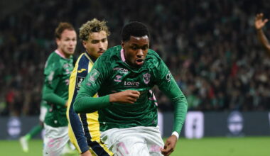 les Verts mènent, mais perdent Duffus sur blessure
