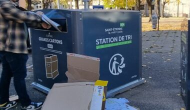 Saint-Étienne Métropole. Une centaine de bornes installées sur 18 communes pour collecter les grands cartons