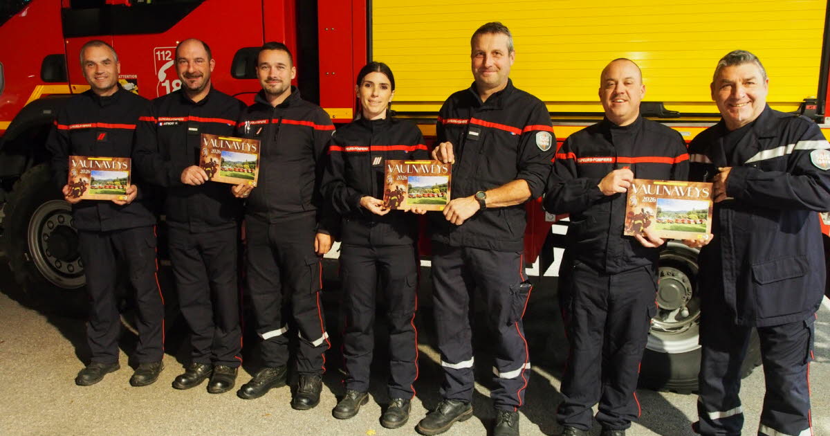 Vaulnaveys-le-Haut. La tournée du calendrier des pompiers 2026 a commencé