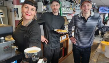 Le bistrot du coin. Le Bazar à Pierrot, le café de quartier supplément concert