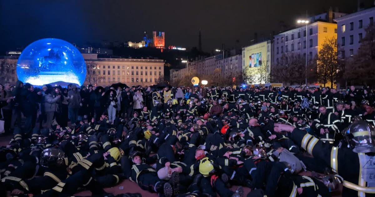 les pompiers déposent leur préavis de grève en pleine Fête des Lumières