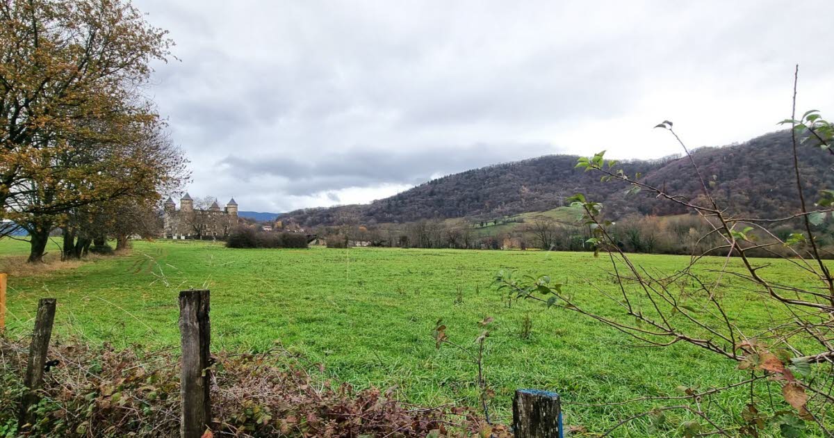 Jarrie. Bientôt des cultures autour du château de Bon repos ?