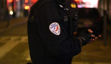 Saint-Étienne. L’adolescent, sans permis, au guidon d’une moto-cross prend la fuite à pied à la vue des policiers