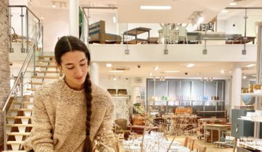 Grenoble. Une brocante éphémère vient d’ouvrir pour les fêtes rue de Bonne