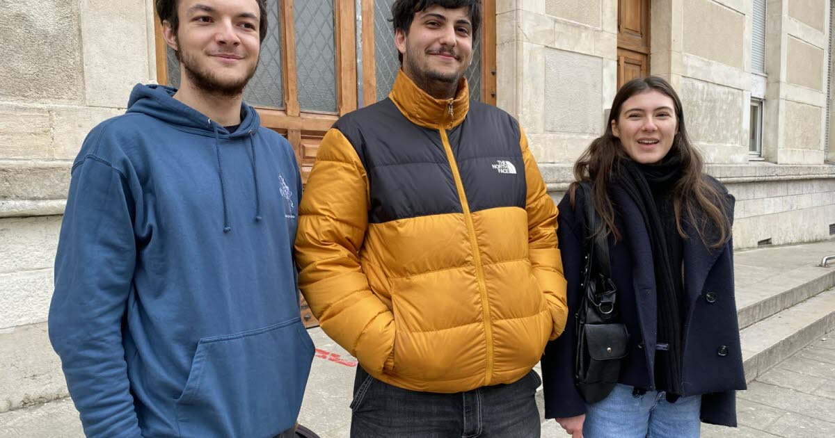 les jeunes réagissent au retour du service militaire