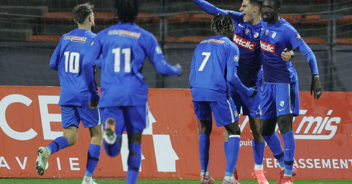 à onze contre dix pendant 75 minutes, le GF38 élimine le FC Annecy