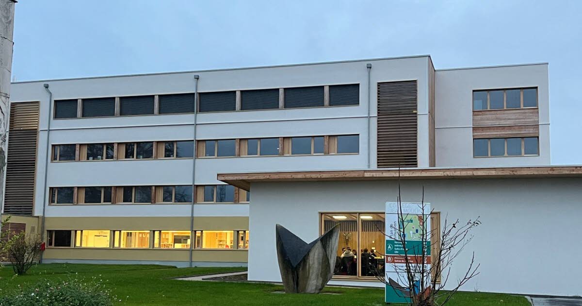 le prix du bâtiment est attribué à…