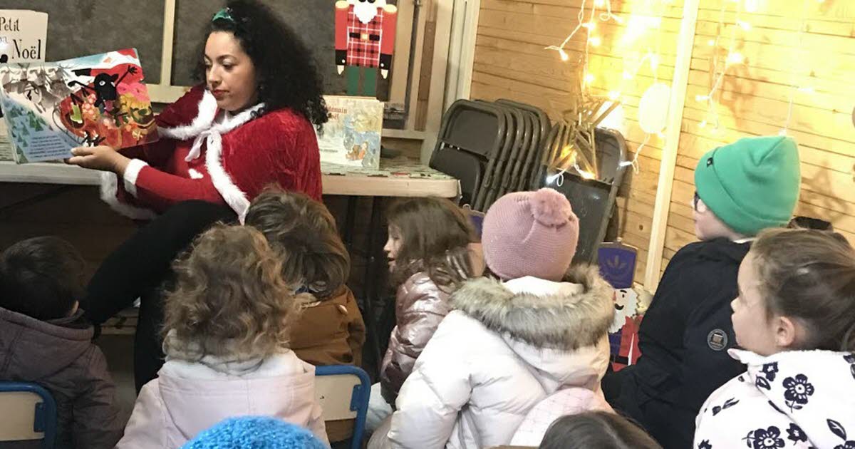 Grenoble. La mère Noël Marine au chalet d’animations du marché de Noël