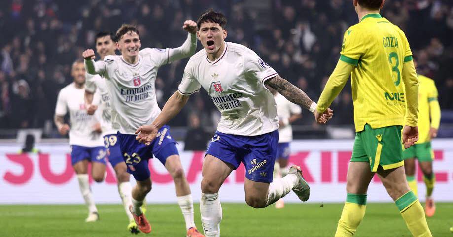 en supériorité numérique face à Nantes, Lyon se relance et Satriano marque enfin