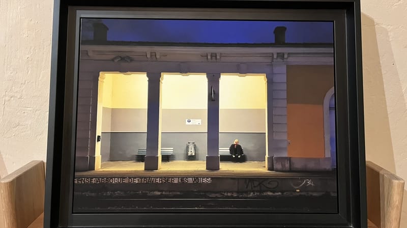 La gare de La Ciotat prend des airs de tableau de Hopper avec le travail photographique de Valérie Boyer.