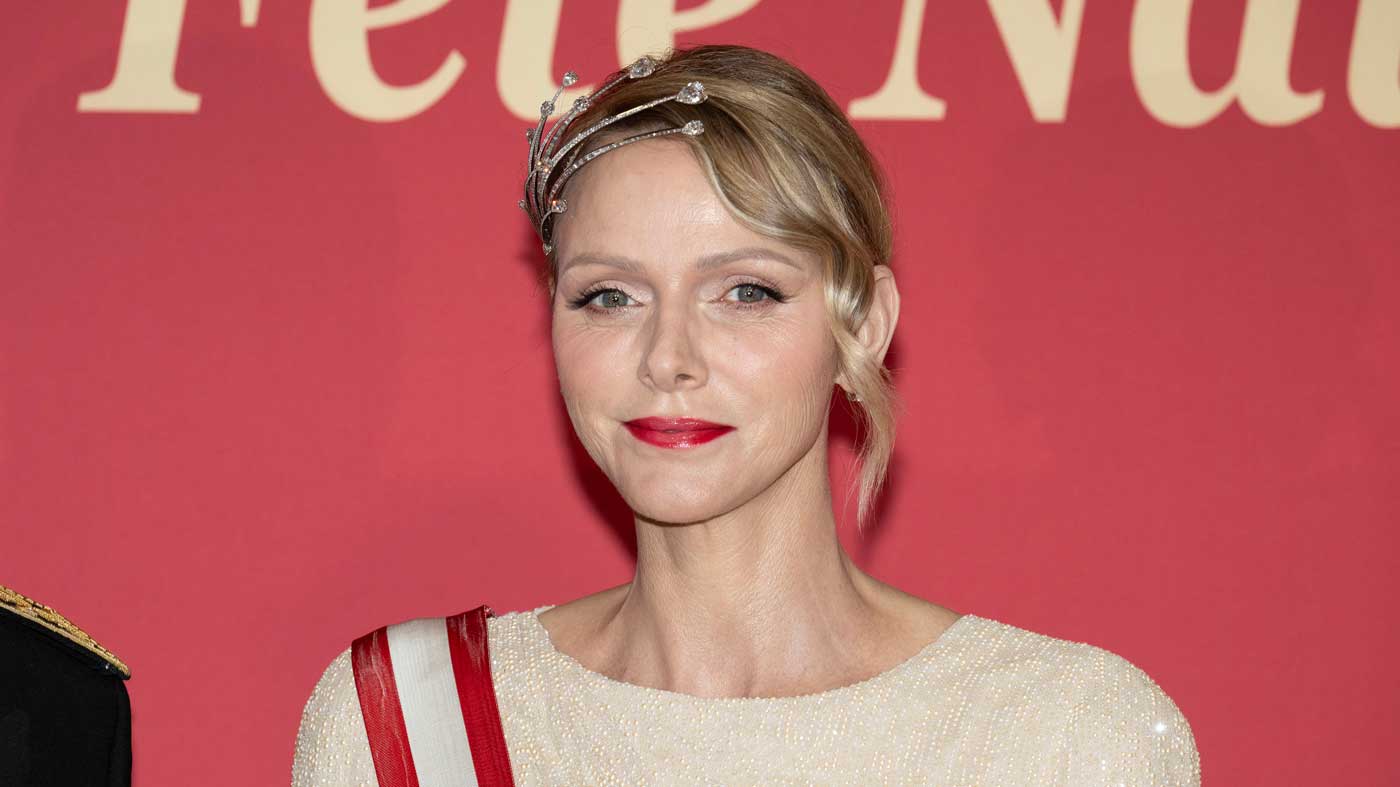 La princesse Charlène porte exceptionnellement son diadème de mariage au gala de la fête nationale