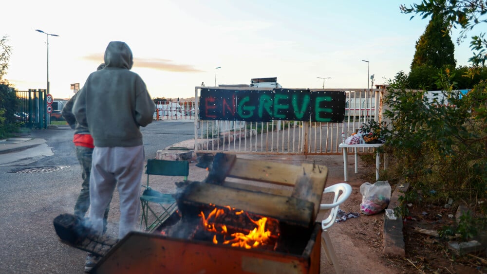 La plus vieille usine de tuiles de Marseille condamnée à fermer, 50 salariés licenciés
