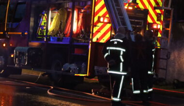 les pompiers interviennent au sud de Toulouse pour un feu de garage et appentis