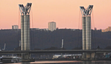 De gros ralentissements sur le pont Flaubert de Rouen après un accident ce matin