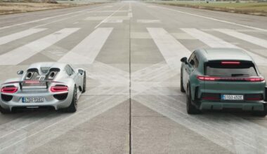 Porsche fait courir la 918 Spyder contre le Cayenne électrique