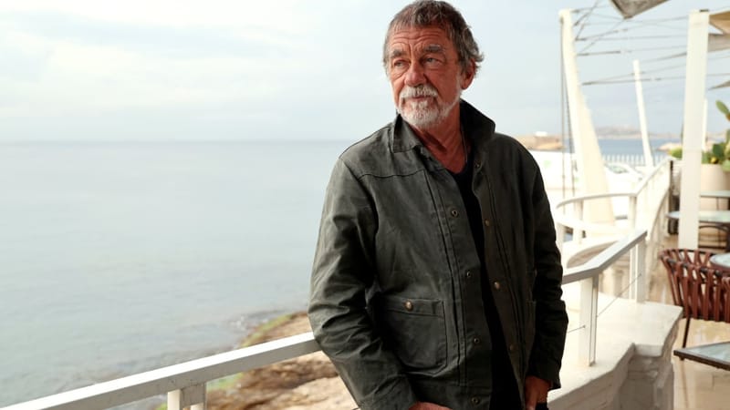 Olivier MARCHAL, ancien inspecteur de police devenu réalisateur, s’attelle à l’écriture de la saison 3 de "Pax Massilia", alors que la saison 2 sera diffusée le 9 décembre sur Netflix.