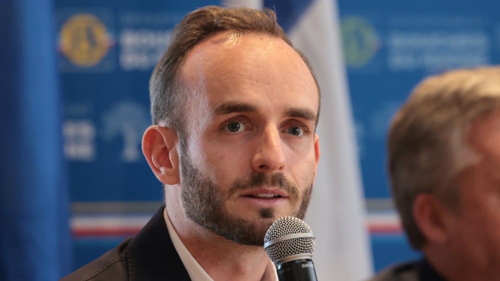 Le "cap clair" de Ludovic Perney Vs. "le jus de pomme" d'Olivia Fortin au conseil d'arrondissement des 6e-8e