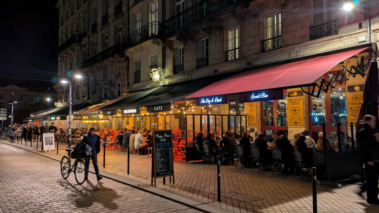 Exaspéré par les terrasses de bars, un riverain parvient à faire condamner la mairie de Bordeaux