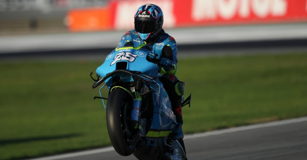 Raul Fernandez brille