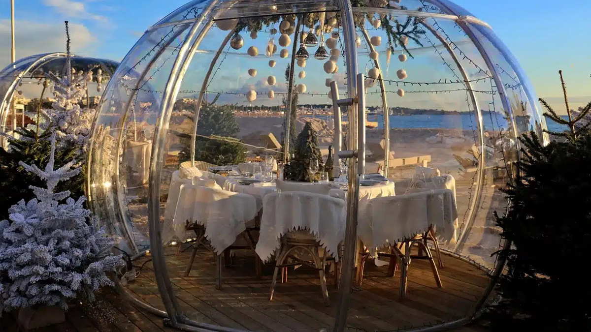 Un restaurant éphémère de raclette avec vue mer débarque à Marseille