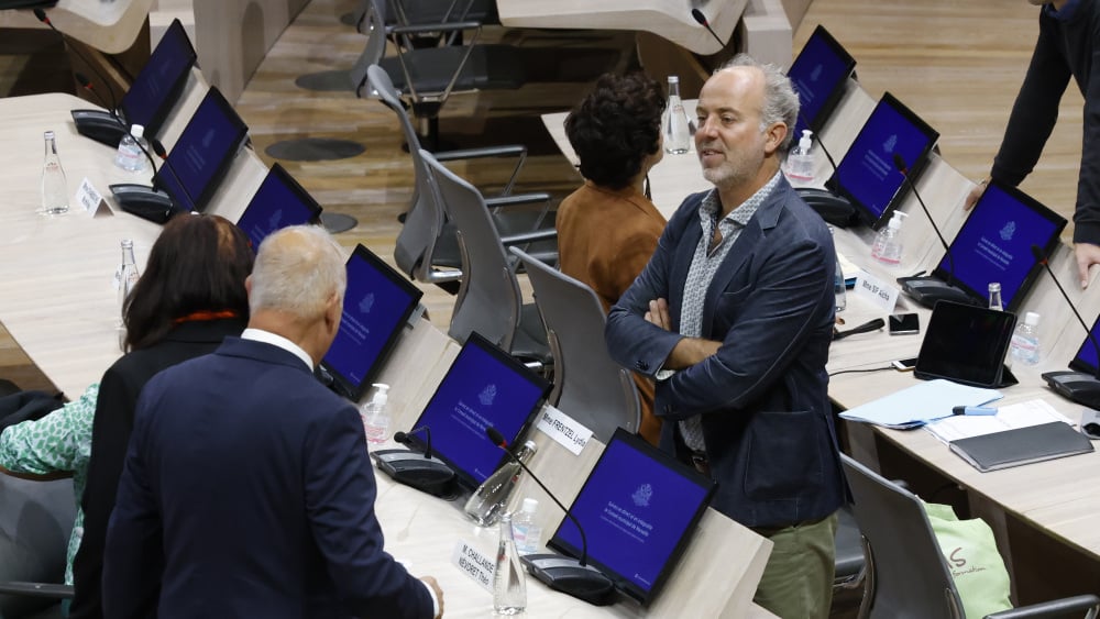 Sébastien Barles allié avec LFI mais toujours adjoint au maire de Marseille, la question qui fâche... ou pas