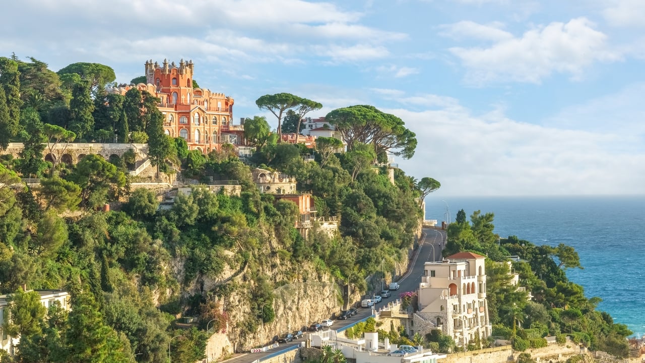 sa maison à Nice où elle coule des jours heureux