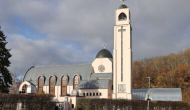 mystère après la découverte de mains sectionnées et d’un bébé abandonné devant un monastère