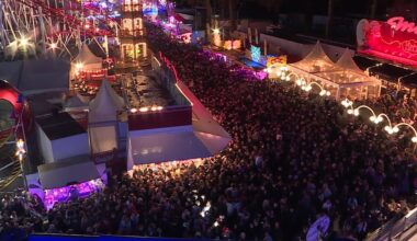 VIDÉO. Des milliers de personnes assistent au ballet de drones de la Foire Saint-Romain, tout en lumière et poésie