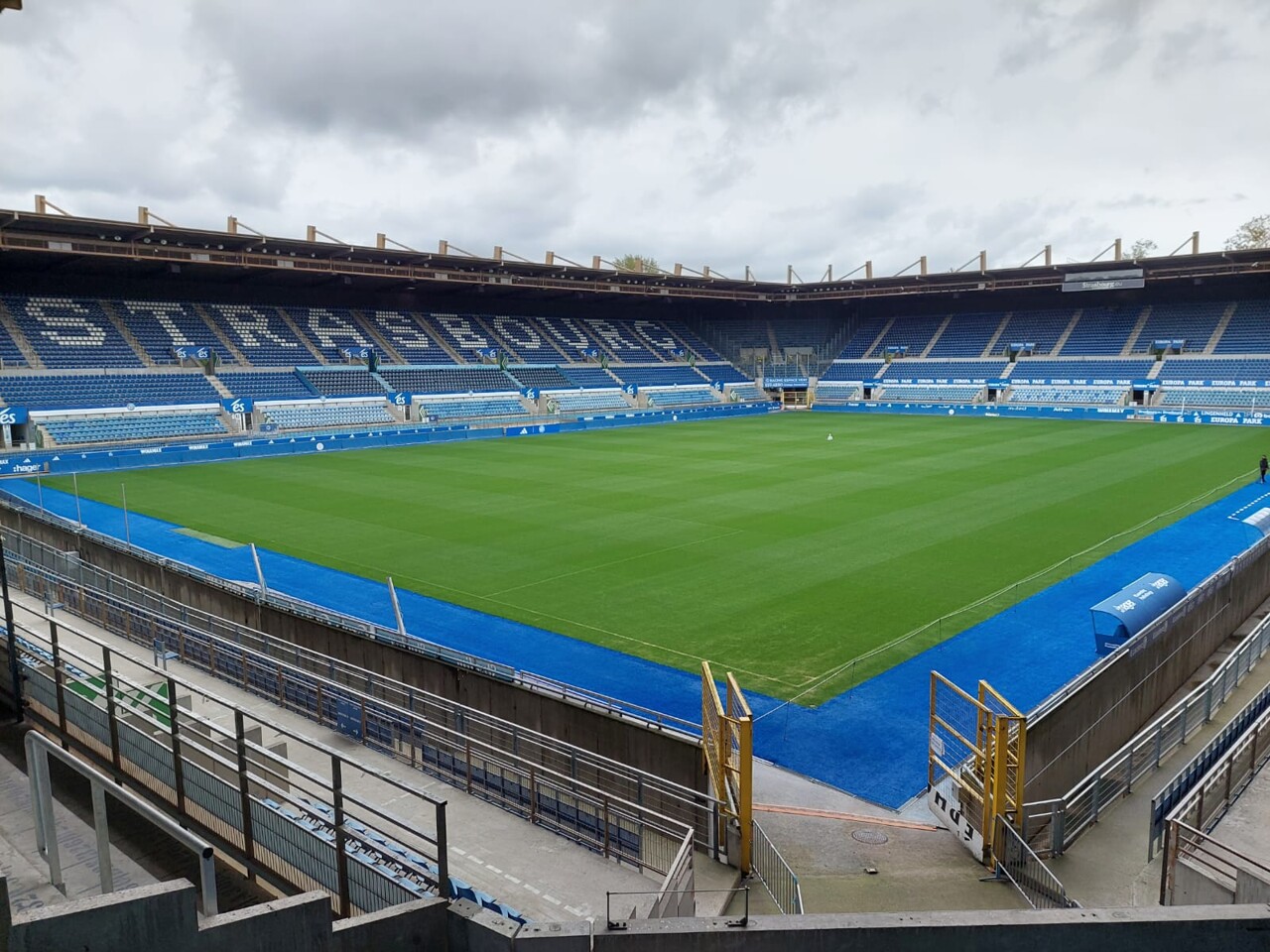 La tribune nord du stade de la Meinau accessible dimanche pour le match Strasbourg-LOSC