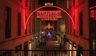 Un village de Noël surnaturel sur le thème de Stranger Things débarque à Bordeaux