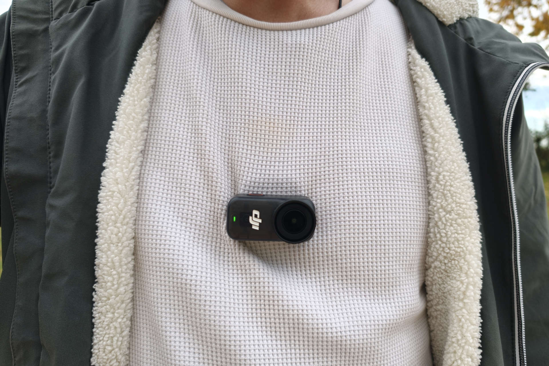 test dji osmo nano collier accessoire