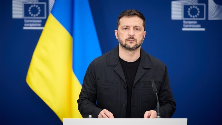 Ukraine : Zelensky dénonce une vague de frappes « malfaisantes » ayant fait plusieurs morts