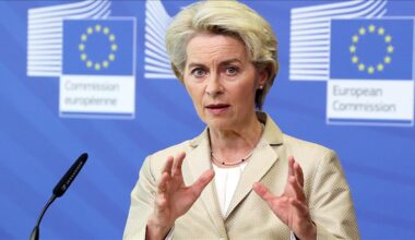 Ukraine: La présidente de la Commission européenne souligne la souveraineté de Kiev en matière de décisions militaires