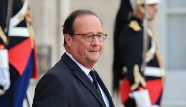 L’ancien président François Hollande accuse la Russie d’avoir déstabilisé le Mali, à l’instar de l’Ukraine