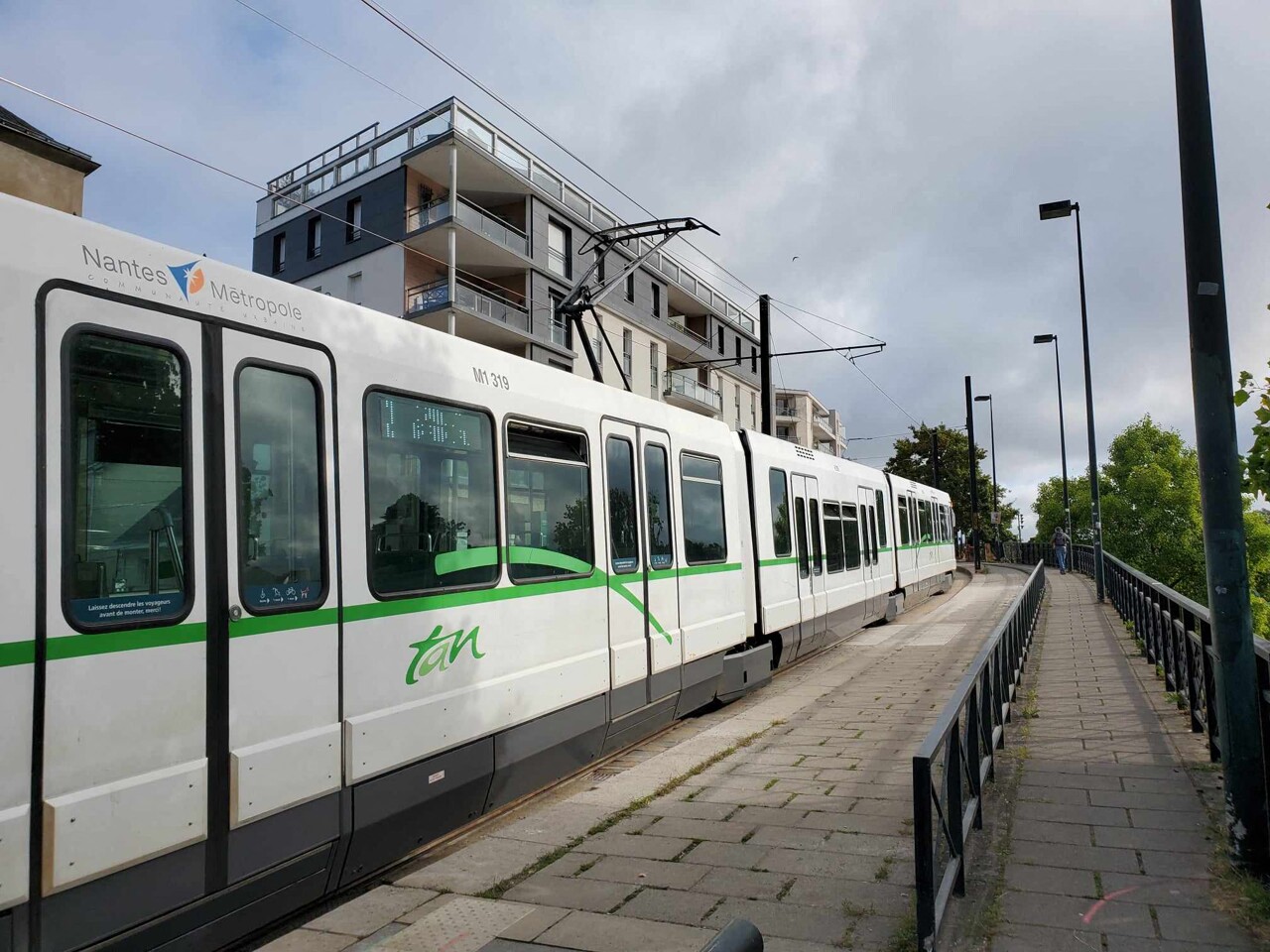 pourquoi cette ligne de tram a été coupée une semaine à Nantes